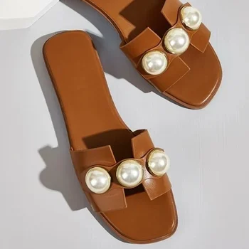 Terlik Kadınlar 2022 Yeni Düz Terlik parti ayakkabıları Moda İnci Sandalet Terlik Roma Kadın Flip-Flop Rahat plaj ayakkabısı Trend